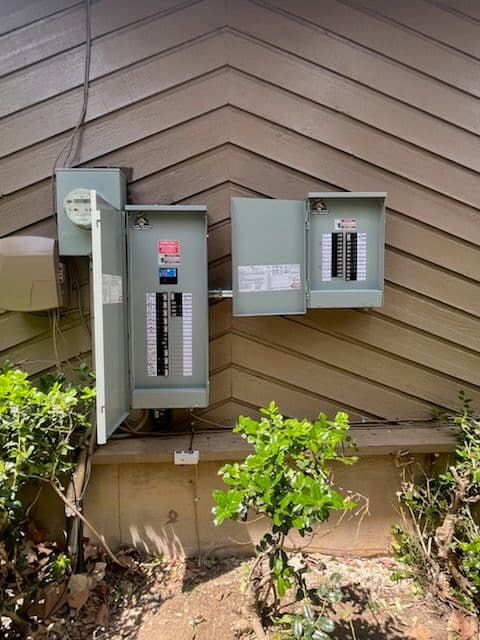 Gallery photos for Electrical Panel Upgrade Ensures Safety: Image #3