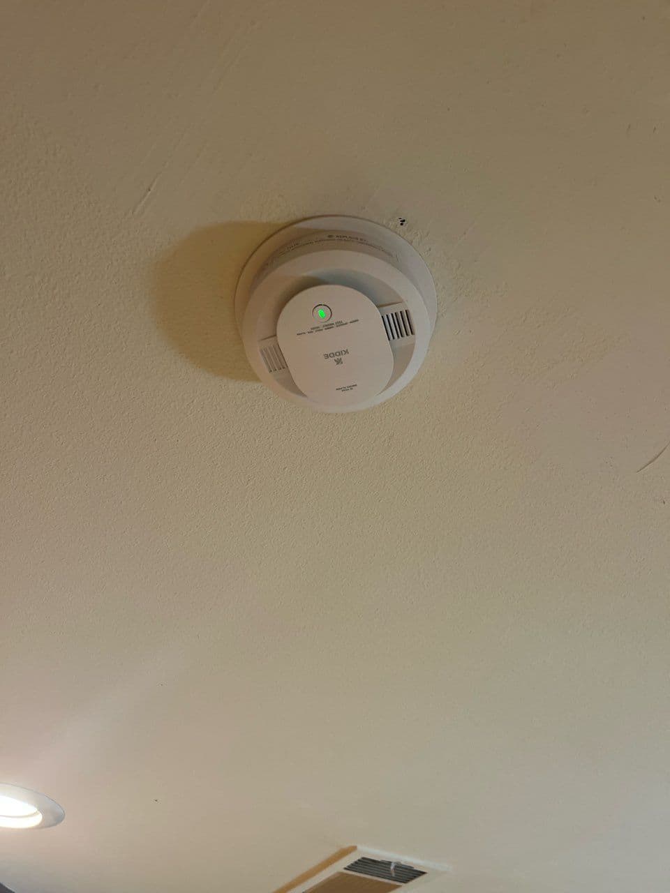 Gallery photos for Enhancing Home Safety with New Smoke and CO2 Detectors in Dallas: Image #2